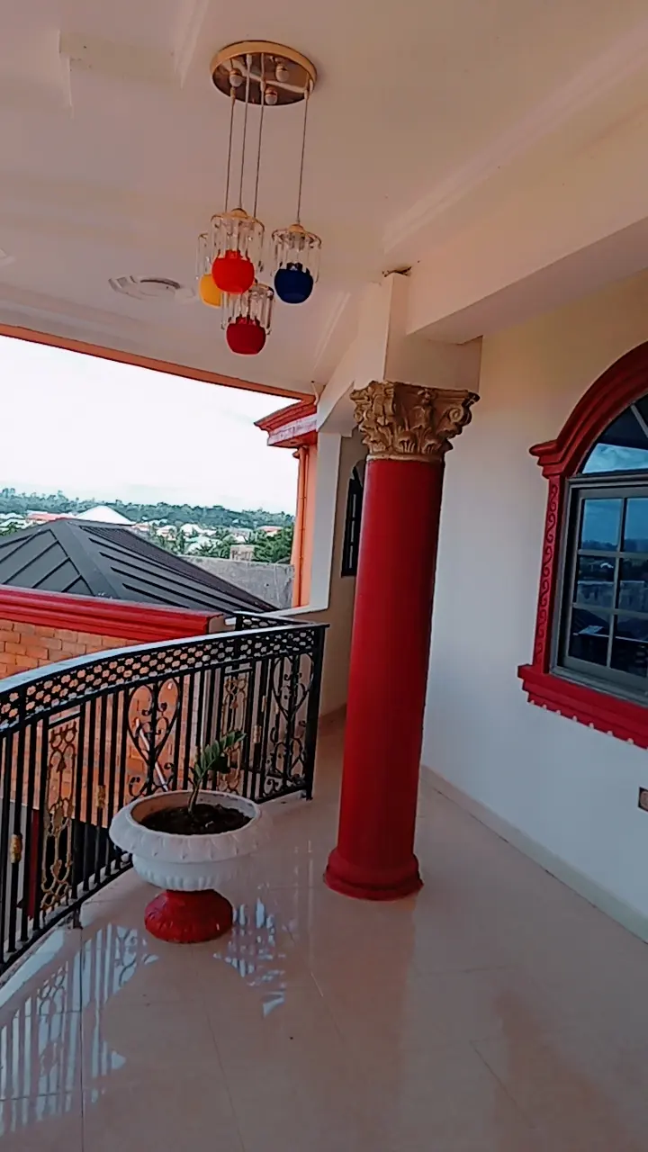Agyabes Hotel balcony detail